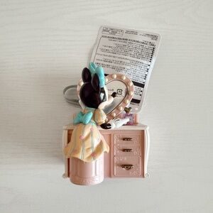Tokyo Disney Minnie Mouse candy container with strap